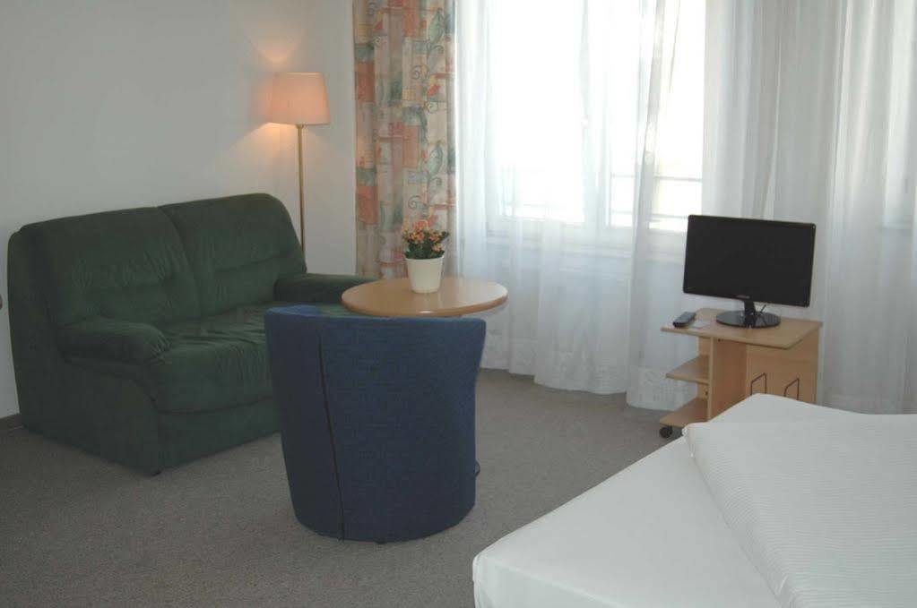 Апарт отель Ariva Boardinghouse Platanenhof Мангейм Экстерьер фото